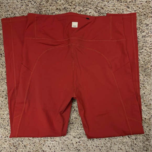 NEW Vuori stride pocket leggings - Picture 2 of 6